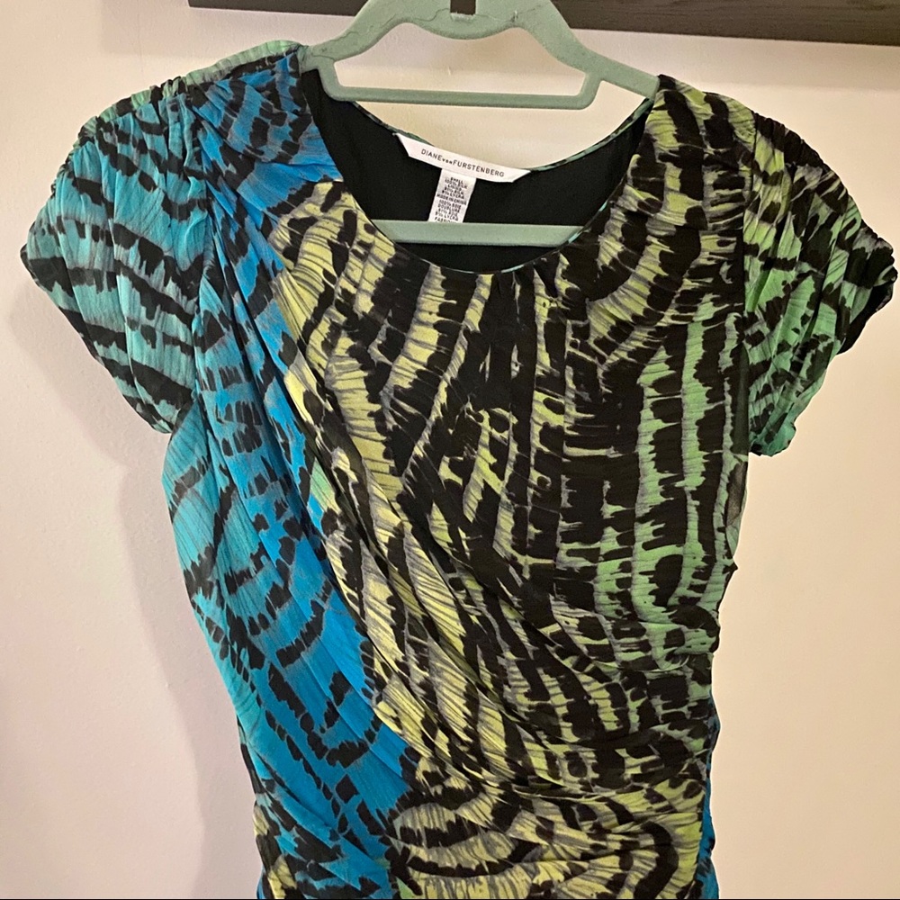DVF | Erosa Silk Ruched dress size 4 Animal Print - Picture 5 of 11